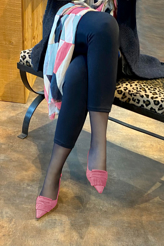 Carnation pink women's slingback shoes. Pointed toe. Medium block heels. Worn view - Florence KOOIJMAN
